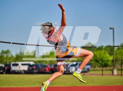 Thumbnail 1 in Lake Houston Conquerors Invitational (High Jump) photogallery.