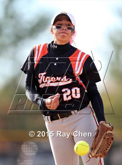 Thumbnail 2 in Eaton vs. Sterling (CHSAA 3A Semifinal) photogallery.