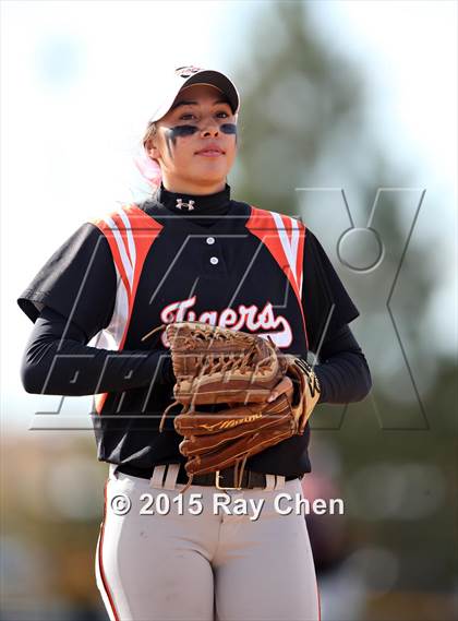 Thumbnail 1 in Eaton vs. Sterling (CHSAA 3A Semifinal) photogallery.