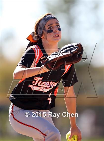 Thumbnail 3 in Eaton vs. Sterling (CHSAA 3A Semifinal) photogallery.