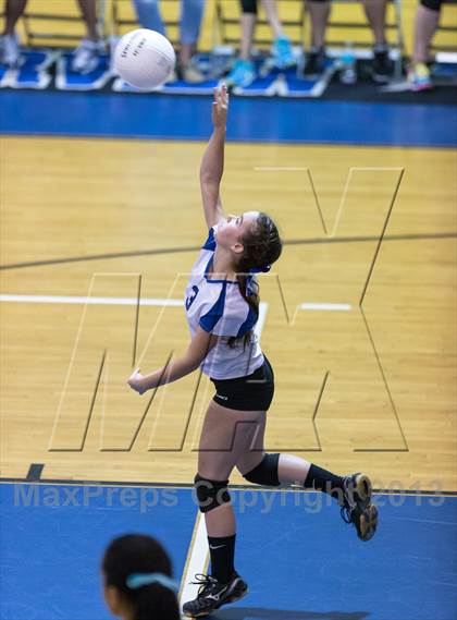 Thumbnail 3 in Newsome @ Riverview photogallery.
