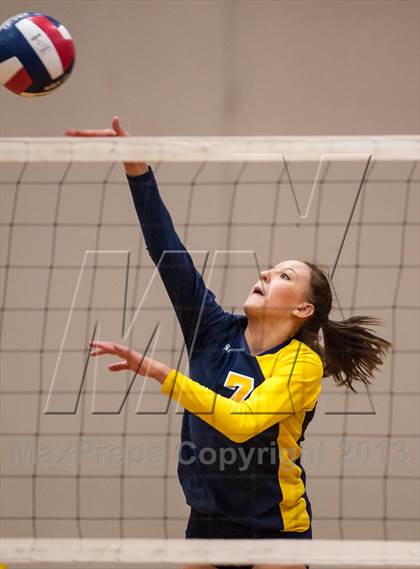 Thumbnail 2 in RHAM vs. Platt (CIAC Class L Quarterfinal) photogallery.