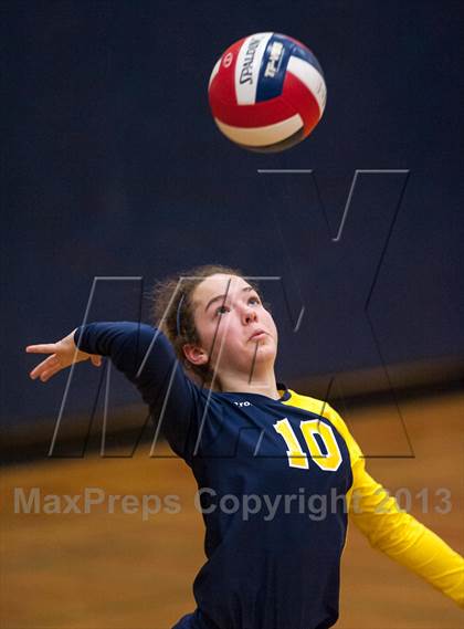 Thumbnail 3 in RHAM vs. Platt (CIAC Class L Quarterfinal) photogallery.