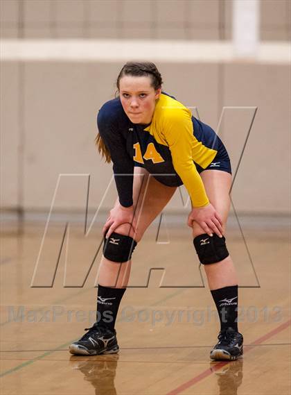 Thumbnail 2 in RHAM vs. Platt (CIAC Class L Quarterfinal) photogallery.