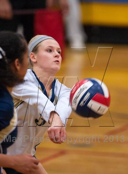 Thumbnail 3 in RHAM vs. Platt (CIAC Class L Quarterfinal) photogallery.
