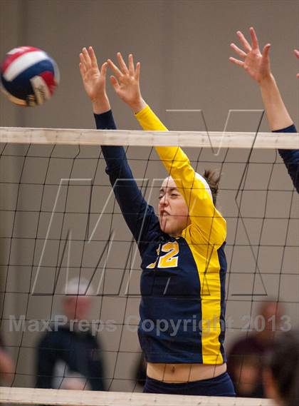 Thumbnail 3 in RHAM vs. Platt (CIAC Class L Quarterfinal) photogallery.