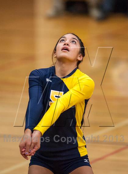 Thumbnail 3 in RHAM vs. Platt (CIAC Class L Quarterfinal) photogallery.