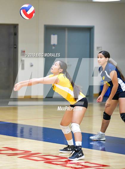 Thumbnail 3 in Sweetwater vs Morse (Montgomery Varsity Tournament) photogallery.