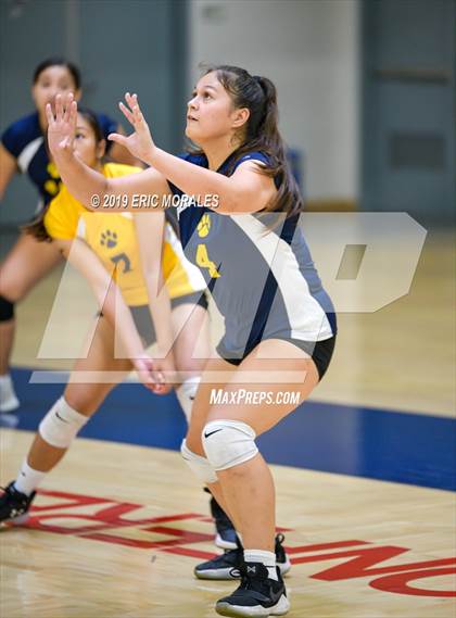 Thumbnail 2 in Sweetwater vs Morse (Montgomery Varsity Tournament) photogallery.