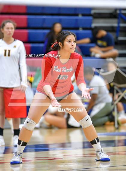 Thumbnail 3 in Sweetwater vs Morse (Montgomery Varsity Tournament) photogallery.