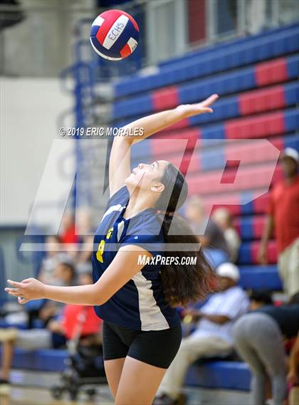Thumbnail 3 in Sweetwater vs Morse (Montgomery Varsity Tournament) photogallery.