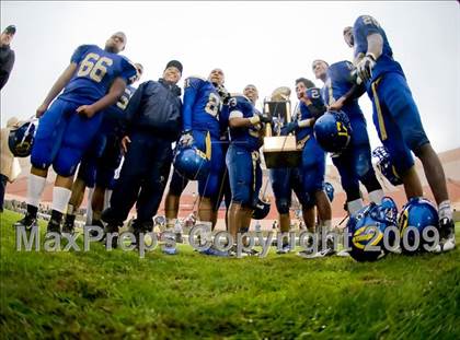 Thumbnail 2 in Narbonne vs. Crenshaw (CIF LA City Section D1 Final) photogallery.