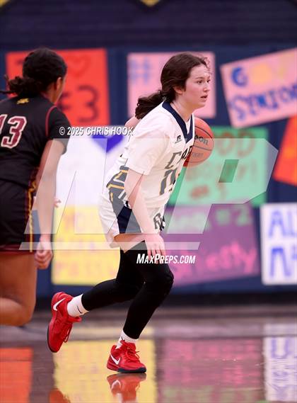 Thumbnail 3 in Salpointe Catholic @ Flowing Wells photogallery.