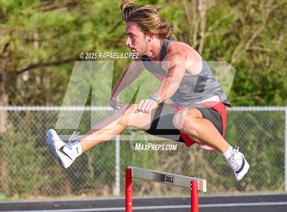 Thumbnail 2 in Spartan Relays (300M Hurdles) photogallery.