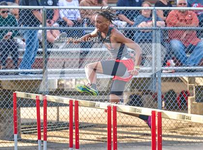 Thumbnail 1 in Spartan Relays (300M Hurdles) photogallery.