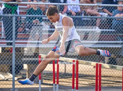 Thumbnail 2 in Spartan Relays (300M Hurdles) photogallery.