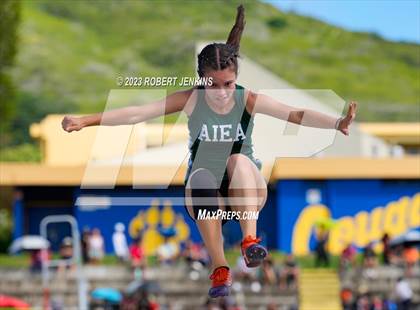 Thumbnail 3 in Kalani Invitational photogallery.