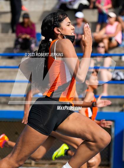 Thumbnail 2 in Kalani Invitational photogallery.