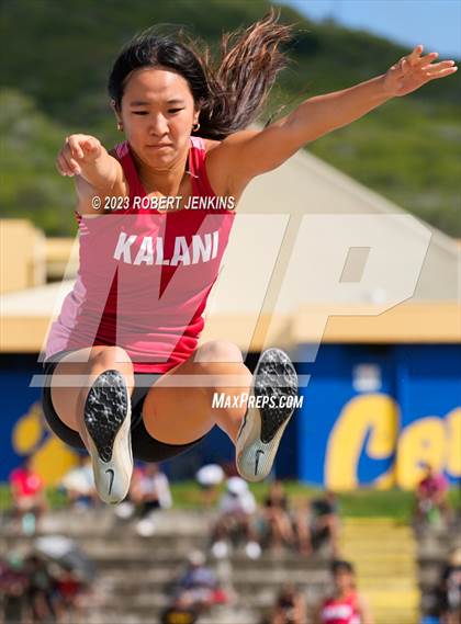 Thumbnail 3 in Kalani Invitational photogallery.