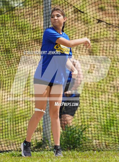 Thumbnail 3 in Kalani Invitational photogallery.