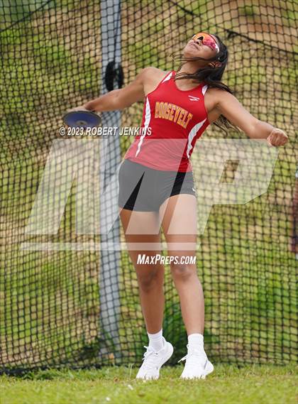 Thumbnail 3 in Kalani Invitational photogallery.