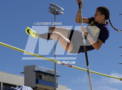 Thumbnail 1 in Kalani Invitational photogallery.