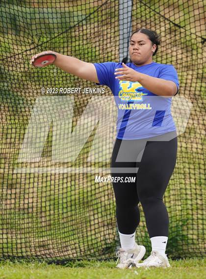 Thumbnail 2 in Kalani Invitational photogallery.