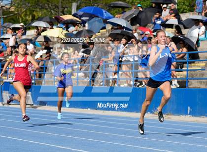 Thumbnail 3 in Kalani Invitational photogallery.
