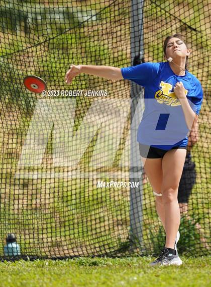 Thumbnail 1 in Kalani Invitational photogallery.