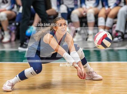 Thumbnail 3 in Mountain Ridge vs. Herriman (UHSAA 6A Second Round) photogallery.