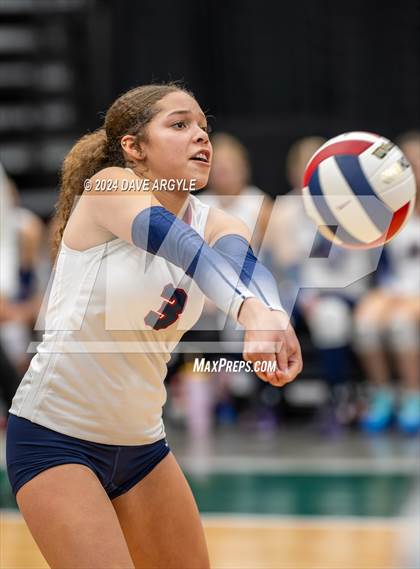 Thumbnail 3 in Mountain Ridge vs. Herriman (UHSAA 6A Second Round) photogallery.