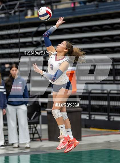 Thumbnail 2 in Mountain Ridge vs. Herriman (UHSAA 6A Second Round) photogallery.