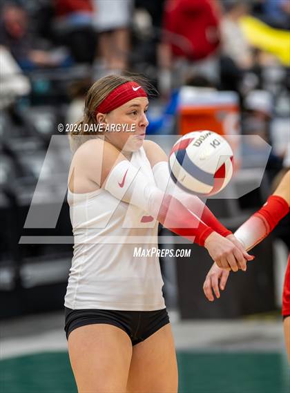 Thumbnail 3 in Mountain Ridge vs. Herriman (UHSAA 6A Second Round) photogallery.