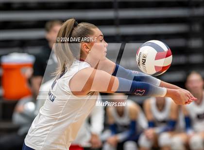 Thumbnail 2 in Mountain Ridge vs. Herriman (UHSAA 6A Second Round) photogallery.