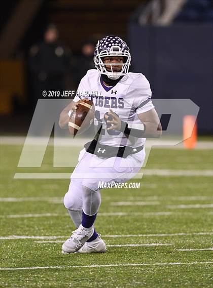 Thumbnail 3 in Pickerington Central vs. Elder (OHSAA D1 Final)  photogallery.