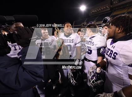 Thumbnail 3 in Pickerington Central vs. Elder (OHSAA D1 Final)  photogallery.