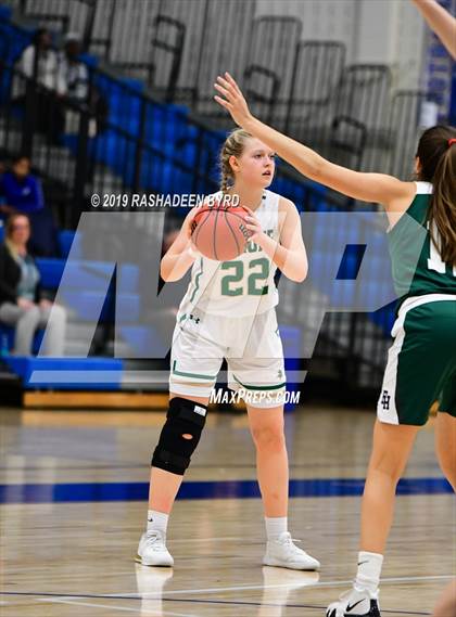 Thumbnail 2 in Flint Hill vs. Langley (Rebel Run Classic) photogallery.