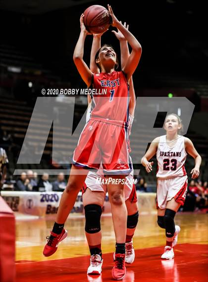 Thumbnail 3 in Strathmore vs. East Bakersfield (CIF D5 Central Section Championship) photogallery.
