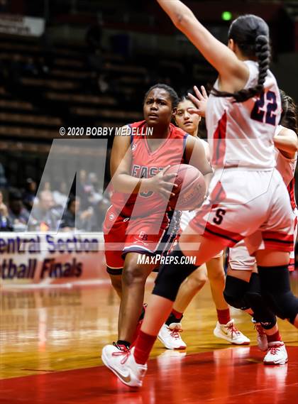 Thumbnail 2 in Strathmore vs. East Bakersfield (CIF D5 Central Section Championship) photogallery.