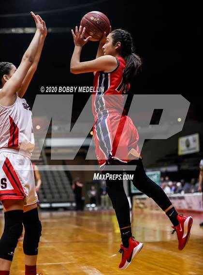 Thumbnail 1 in Strathmore vs. East Bakersfield (CIF D5 Central Section Championship) photogallery.