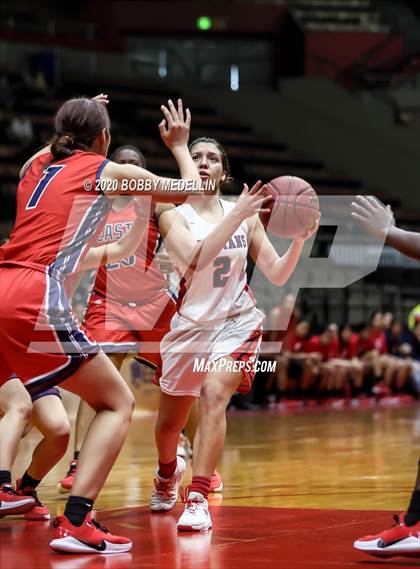 Thumbnail 3 in Strathmore vs. East Bakersfield (CIF D5 Central Section Championship) photogallery.