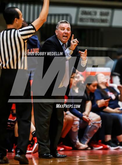 Thumbnail 2 in Strathmore vs. East Bakersfield (CIF D5 Central Section Championship) photogallery.