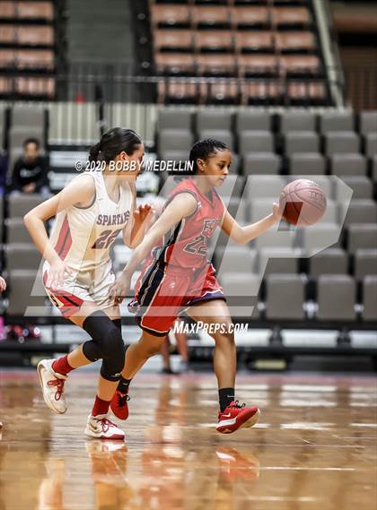 Thumbnail 2 in Strathmore vs. East Bakersfield (CIF D5 Central Section Championship) photogallery.