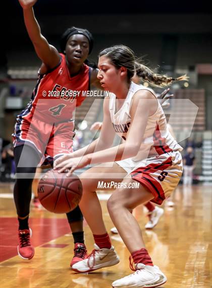 Thumbnail 1 in Strathmore vs. East Bakersfield (CIF D5 Central Section Championship) photogallery.