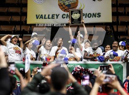 Thumbnail 1 in Strathmore vs. East Bakersfield (CIF D5 Central Section Championship) photogallery.