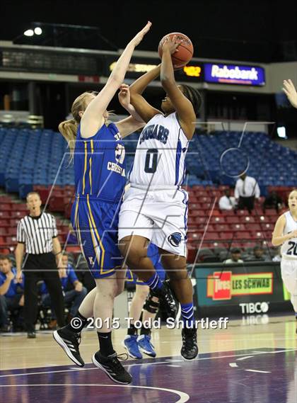 Thumbnail 1 in Ripon Christian vs. Capital Christian (CIF SJS D5 Final) photogallery.