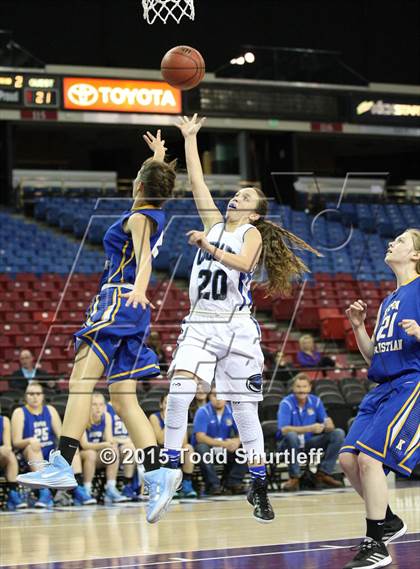 Thumbnail 2 in Ripon Christian vs. Capital Christian (CIF SJS D5 Final) photogallery.