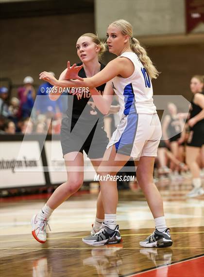 Thumbnail 3 in Denver Christian vs. Wiggins (CHSAA 3A Semis) photogallery.