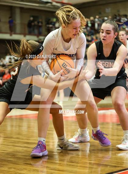 Thumbnail 3 in Denver Christian vs. Wiggins (CHSAA 3A Semis) photogallery.