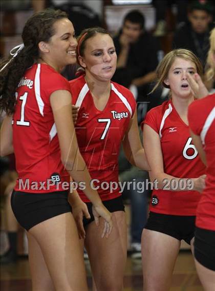 Thumbnail 3 in Elsinore @ Taft (CIF Regional Playoffs) photogallery.